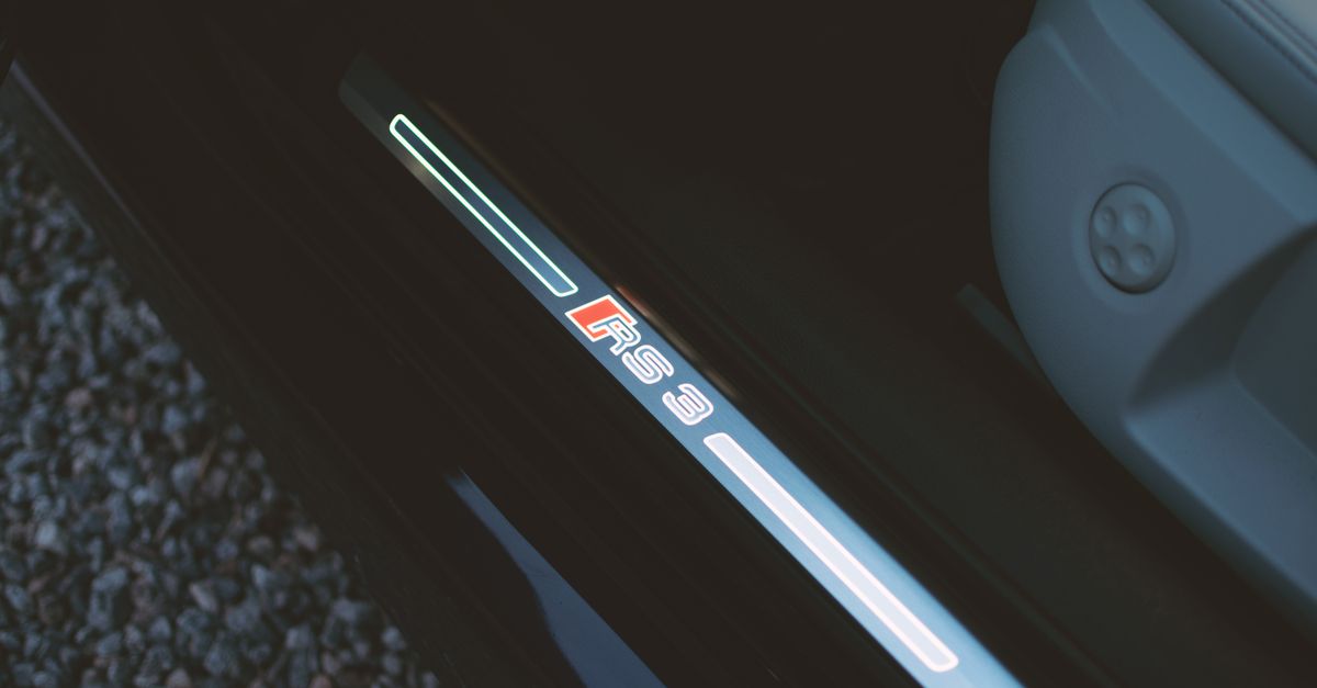 Audi car key fob — Key Masters Locksmith