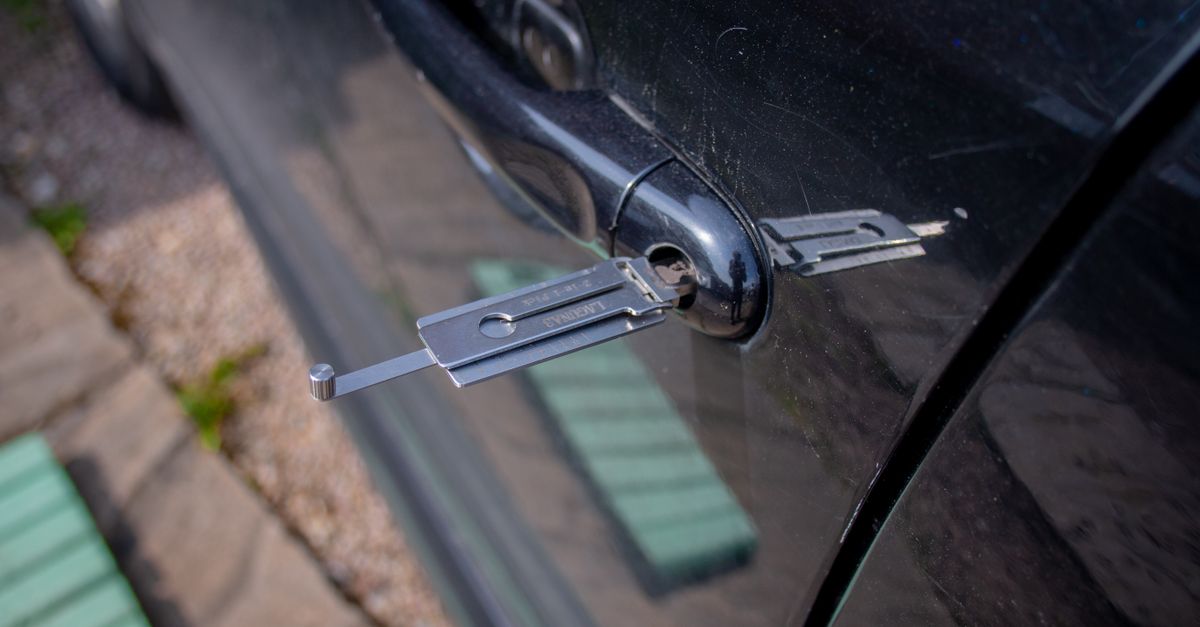 Chevrolet car key fob — Key Masters Locksmith